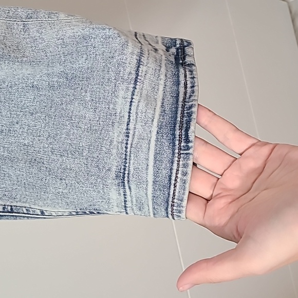 Express High Waisted Ripped Straight Jean - Picture 3 of 5